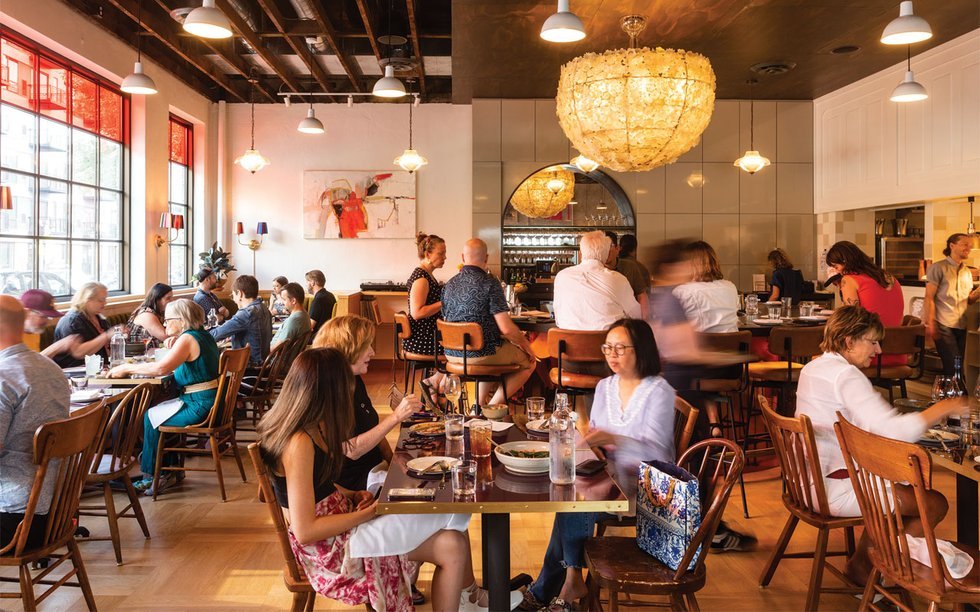 DINING IN AMELIA